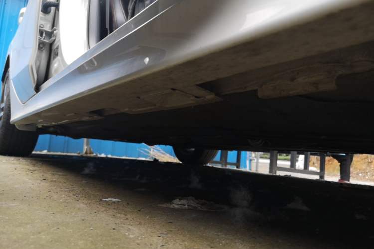 Used Honda Civic 2022 240TURBO CVT Dynamic Edition Right Side Sill