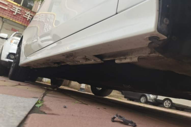 Used Honda Civic 2022 240TURBO CVT Dynamic Edition Right Side Sill
