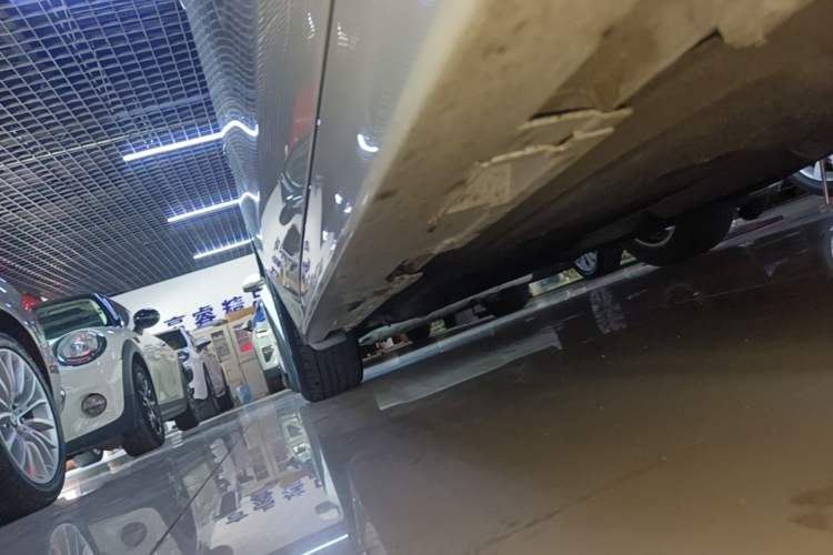 Used Honda Civic 2022 240TURBO CVT Dynamic Edition Right Side Sill