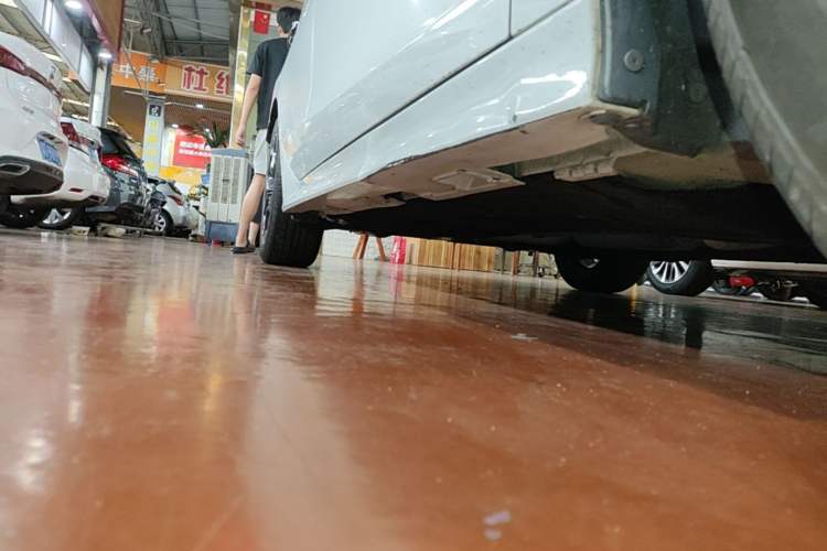 Used Honda Civic 2022 240TURBO CVT Dynamic Edition Right Side Sill