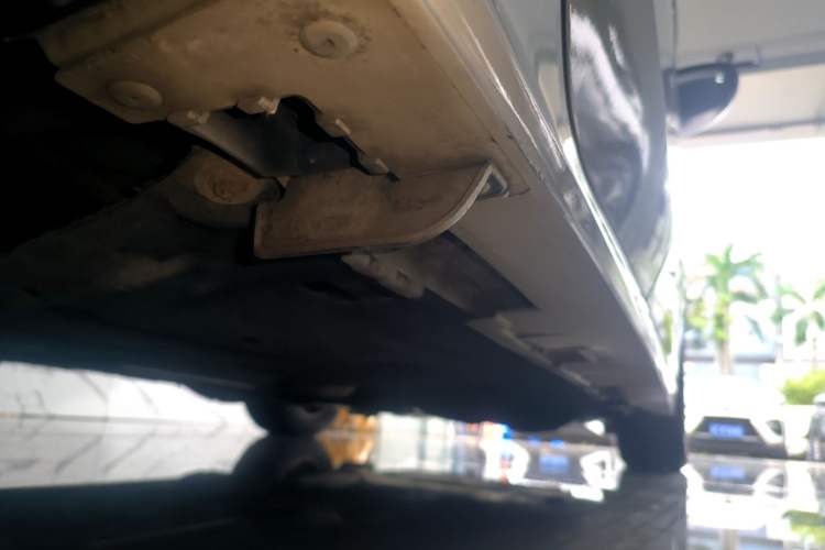 Used Honda Civic 2022 240TURBO CVT Dynamic Edition Right Side Sill