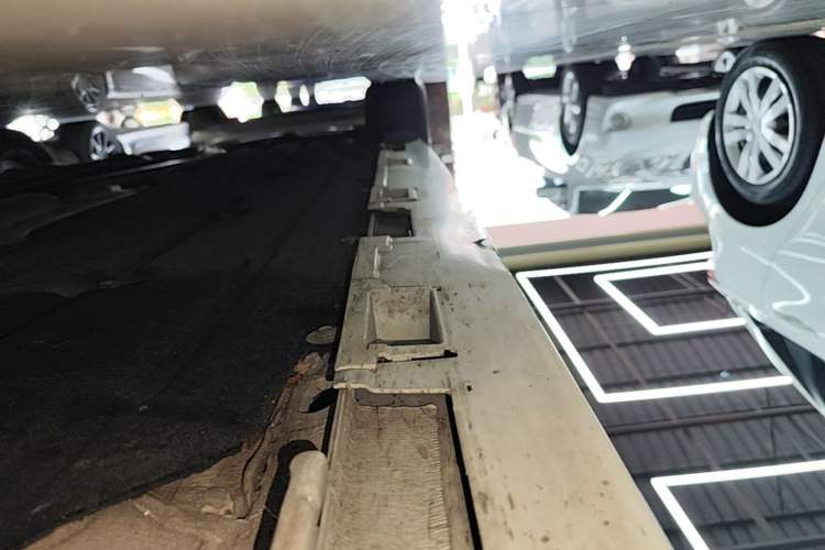 Used Honda Civic 2022 240TURBO CVT Dynamic Edition Right Side Sill