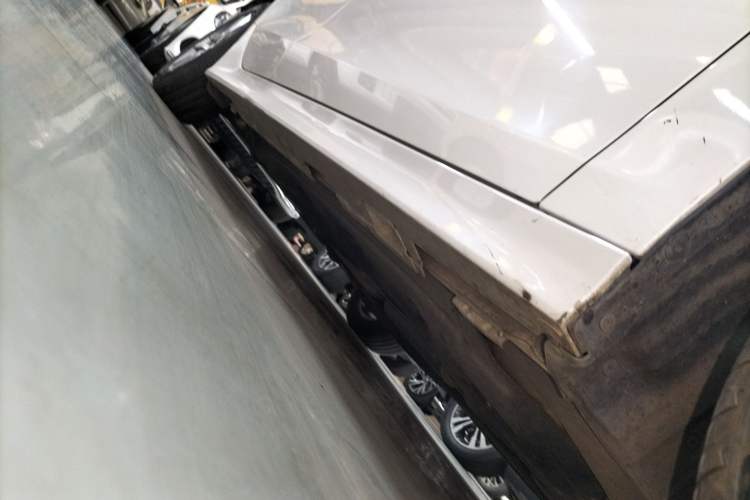 Used Honda Civic 2022 240TURBO CVT Dynamic Edition Right Side Sill