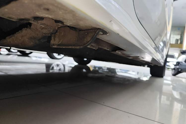 Used Honda Civic 2022 240TURBO CVT Dynamic Edition Right Side Sill