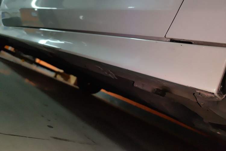 Used Honda Civic 2022 240TURBO CVT Dynamic Edition Right Side Sill