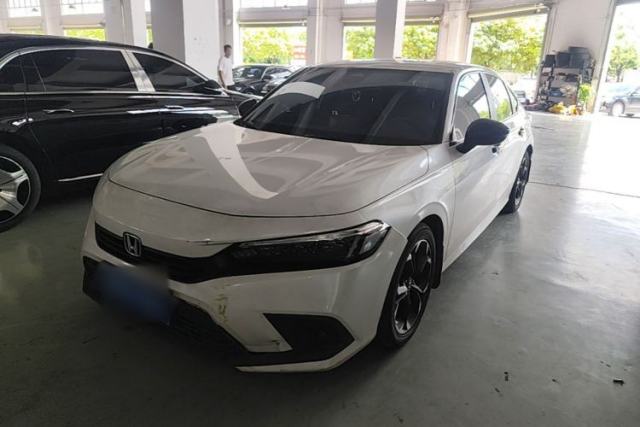Ojetý Honda Civic 2022 240TURBO CVT Dynamic Edition