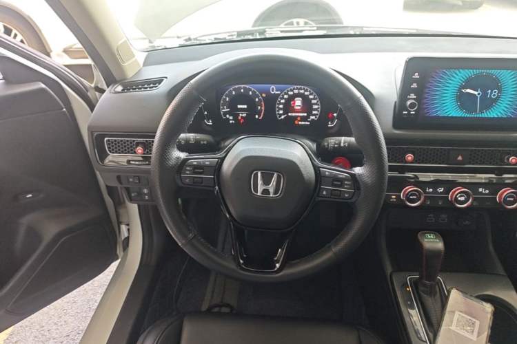 Used Honda Civic 2022 240TURBO CVT Dynamic Edition Steering Wheel