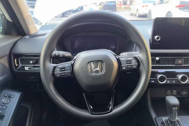 Used Honda Civic 2022 240TURBO CVT Dynamic Edition Steering Wheel