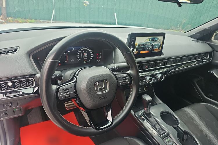 Used Honda Civic 2022 240TURBO CVT Dynamic Edition Steering Wheel