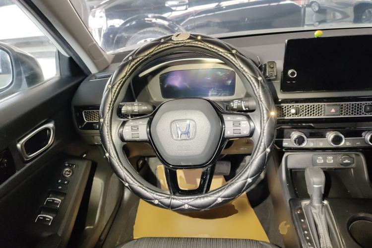 Used Honda Civic 2022 240TURBO CVT Dynamic Edition Steering Wheel