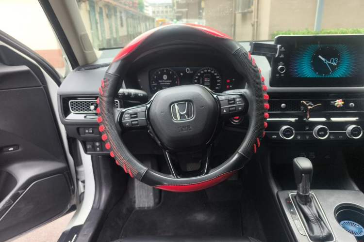 Used Honda Civic 2022 240TURBO CVT Dynamic Edition Steering Wheel