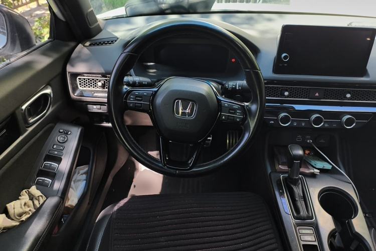 Used Honda Civic 2022 240TURBO CVT Dynamic Edition Steering Wheel
