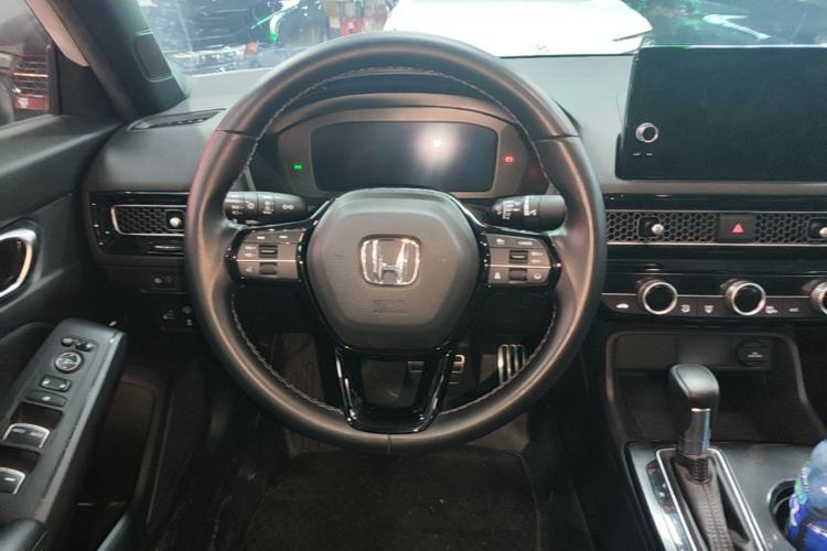 Used Honda Civic 2022 240TURBO CVT Dynamic Edition Steering Wheel