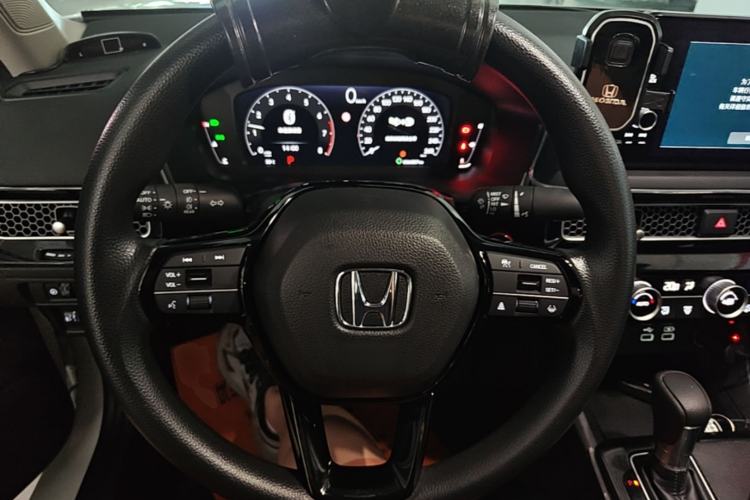 Used Honda Civic 2022 240TURBO CVT Dynamic Edition Steering Wheel
