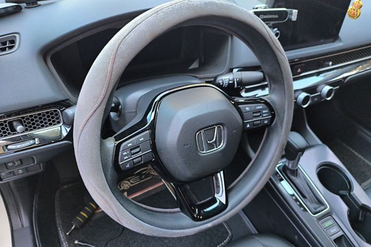 Used Honda Civic 2022 240TURBO CVT Dynamic Edition Steering Wheel