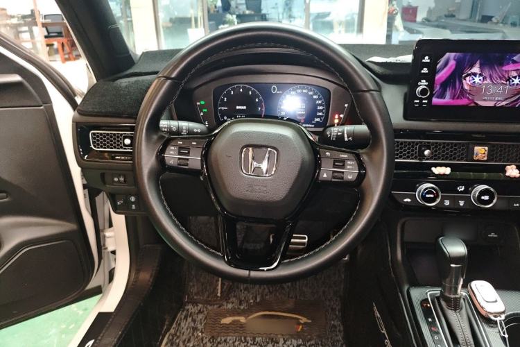 Used Honda Civic 2022 240TURBO CVT Dynamic Edition Steering Wheel