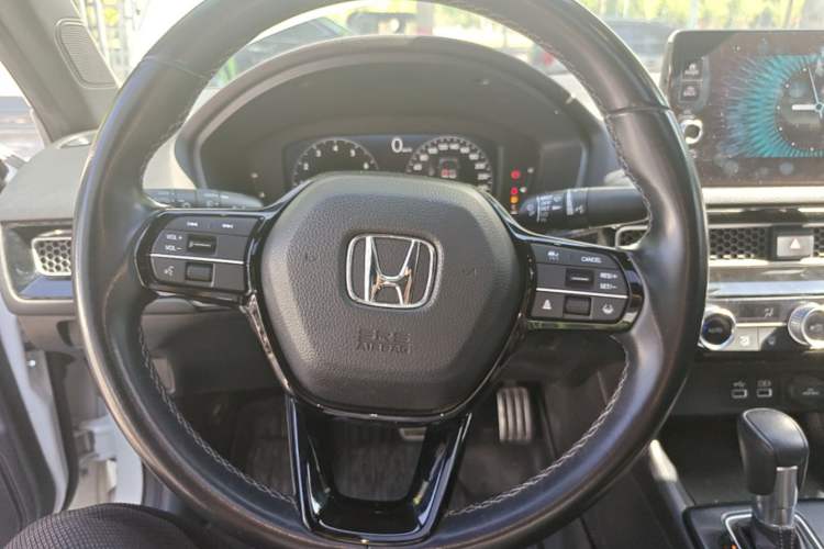 Used Honda Civic 2022 240TURBO CVT Dynamic Edition Steering Wheel