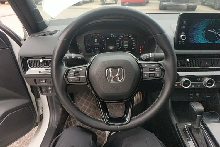 Used Honda Civic 2022 240TURBO CVT Dynamic Edition Steering Wheel