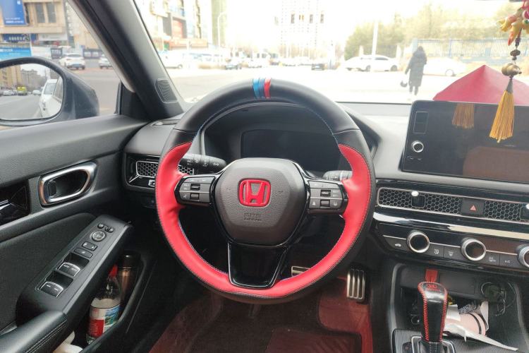 Used Honda Civic 2022 240TURBO CVT Dynamic Edition Steering Wheel