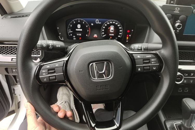 Used Honda Civic 2022 240TURBO CVT Dynamic Edition Steering Wheel