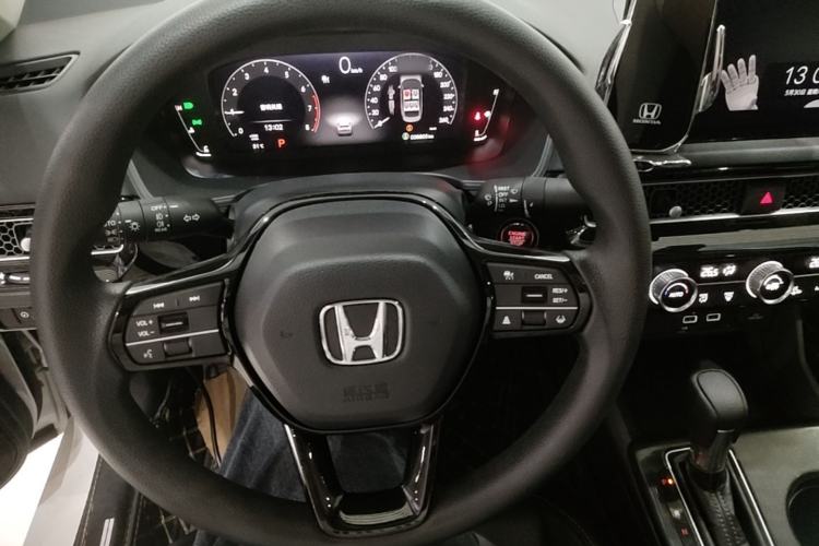 Used Honda Civic 2022 240TURBO CVT Dynamic Edition Steering Wheel