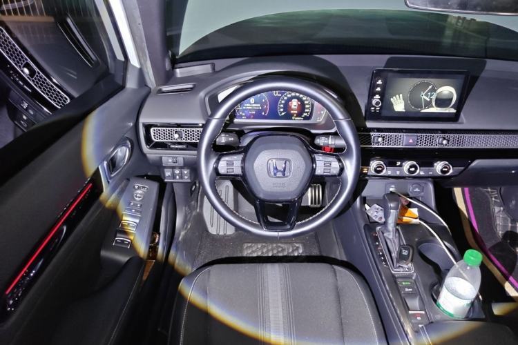 Used Honda Civic 2022 240TURBO CVT Dynamic Edition Steering Wheel