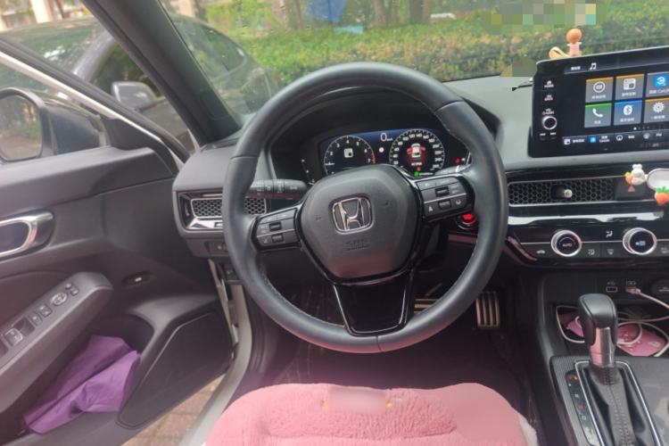 Used Honda Civic 2022 240TURBO CVT Dynamic Edition Steering Wheel