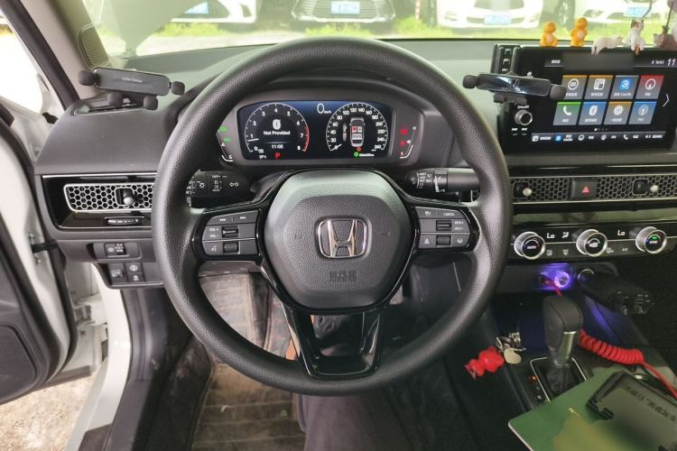 Used Honda Civic 2022 240TURBO CVT Dynamic Edition Steering Wheel