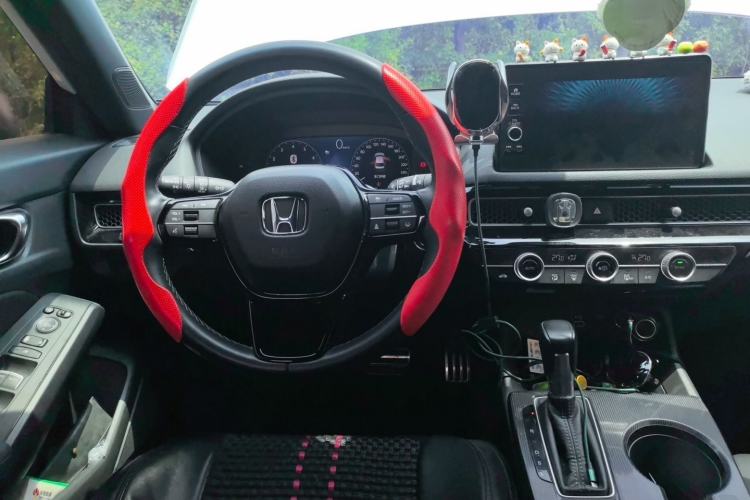 Used Honda Civic 2022 240TURBO CVT Dynamic Edition Steering Wheel
