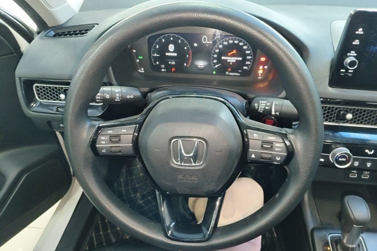 Used Honda Civic 2022 240TURBO CVT Dynamic Edition Steering Wheel