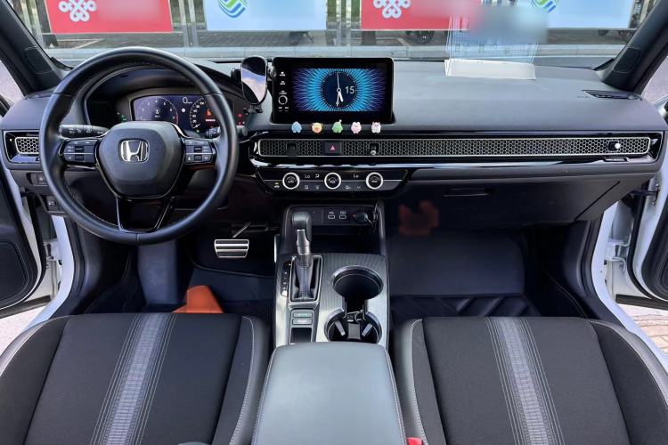 Used Honda Civic 2022 240TURBO CVT Dynamic Edition Steering Wheel
