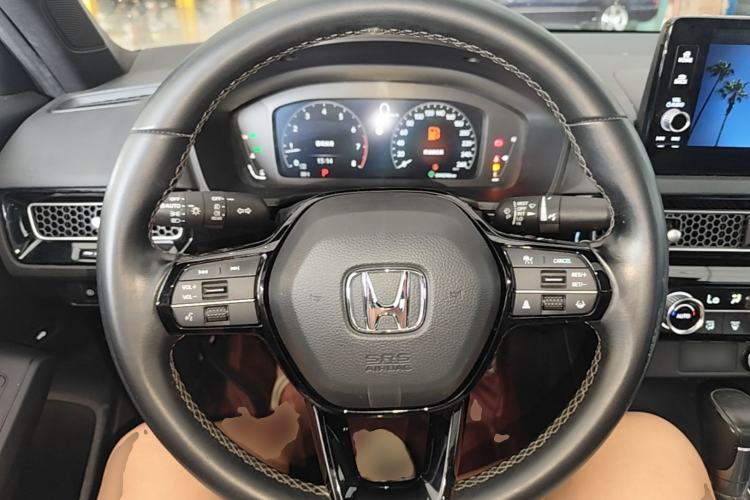 Used Honda Civic 2022 240TURBO CVT Dynamic Edition Steering Wheel