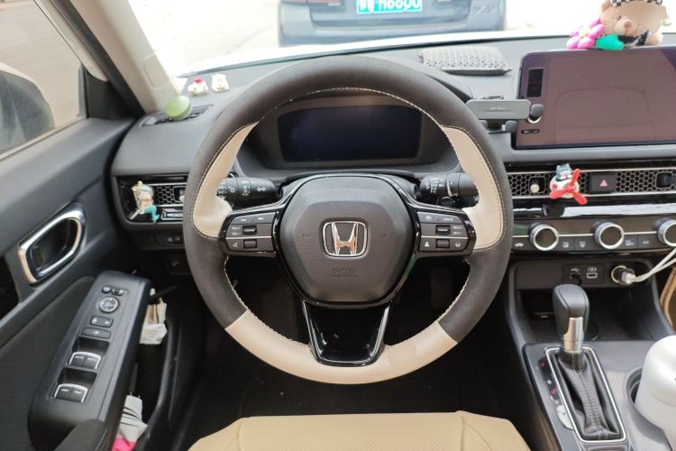 Used Honda Civic 2022 240TURBO CVT Dynamic Edition Steering Wheel