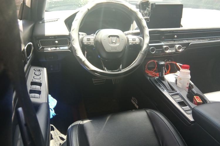 Used Honda Civic 2022 240TURBO CVT Dynamic Edition Steering Wheel
