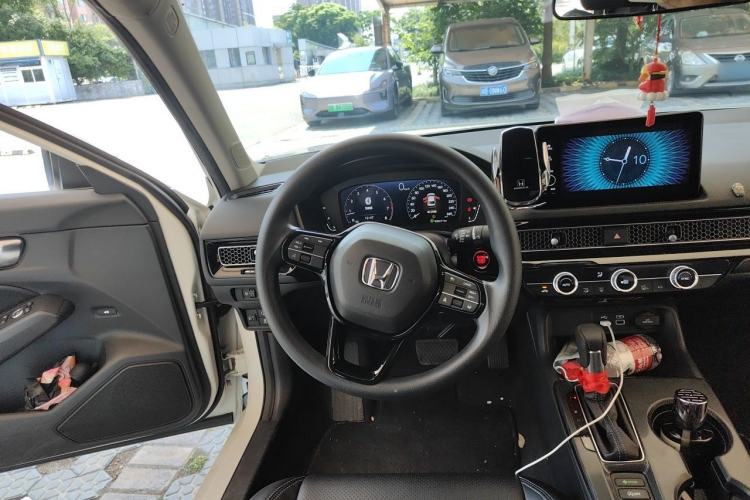 Used Honda Civic 2022 240TURBO CVT Dynamic Edition Steering Wheel