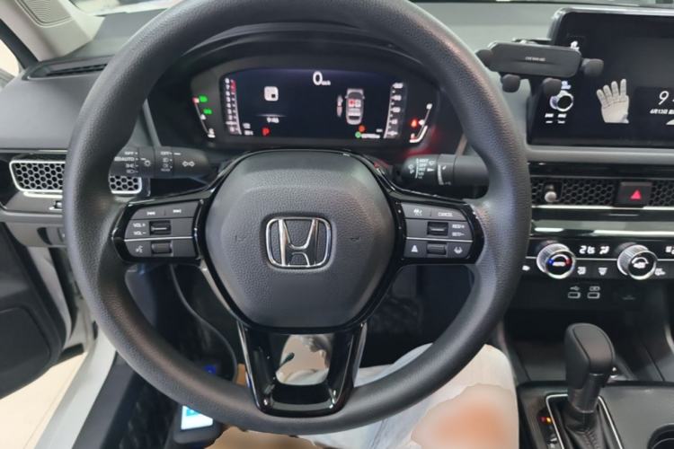 Used Honda Civic 2022 240TURBO CVT Dynamic Edition Steering Wheel