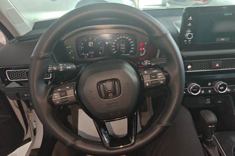 Used Honda Civic 2022 240TURBO CVT Dynamic Edition Steering Wheel