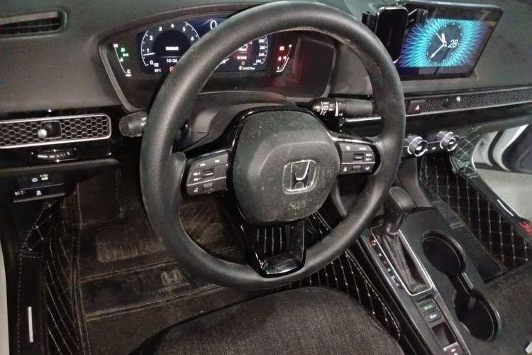Used Honda Civic 2022 240TURBO CVT Dynamic Edition Steering Wheel