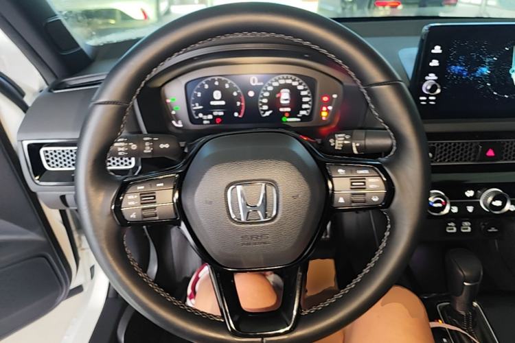 Used Honda Civic 2022 240TURBO CVT Dynamic Edition Steering Wheel