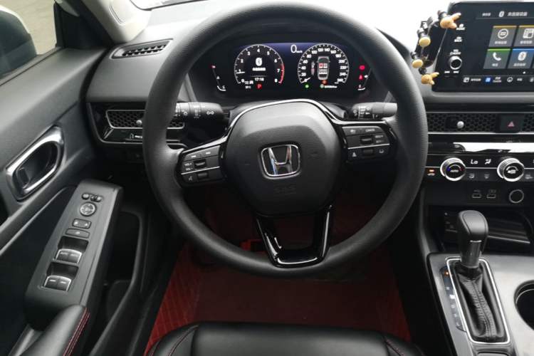 Used Honda Civic 2022 240TURBO CVT Dynamic Edition Steering Wheel