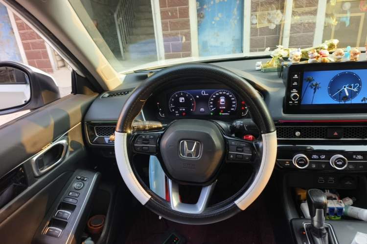 Used Honda Civic 2022 240TURBO CVT Dynamic Control Version Steering Wheel