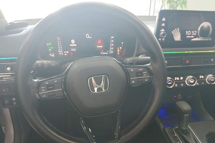 Used Honda Civic 2022 240TURBO CVT Dynamic Edition Steering Wheel