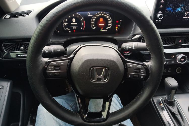 Used Honda Civic 2022 240TURBO CVT Dynamic Edition Steering Wheel
