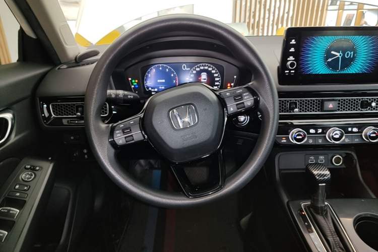 Used Honda Civic 2022 240TURBO CVT Dynamic Edition Steering Wheel