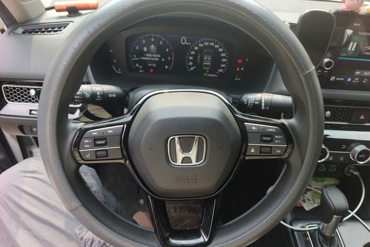 Used Honda Civic 2022 240TURBO CVT Dynamic Edition Steering Wheel