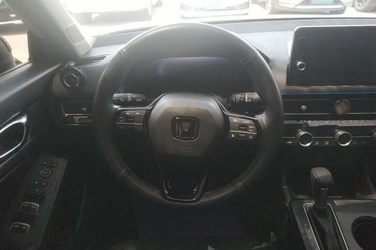 Used Honda Civic 2022 240TURBO CVT Dynamic Edition Steering Wheel