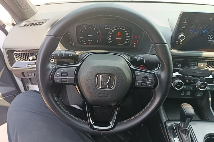 Used Honda Civic 2022 240TURBO CVT Dynamic Edition Steering Wheel