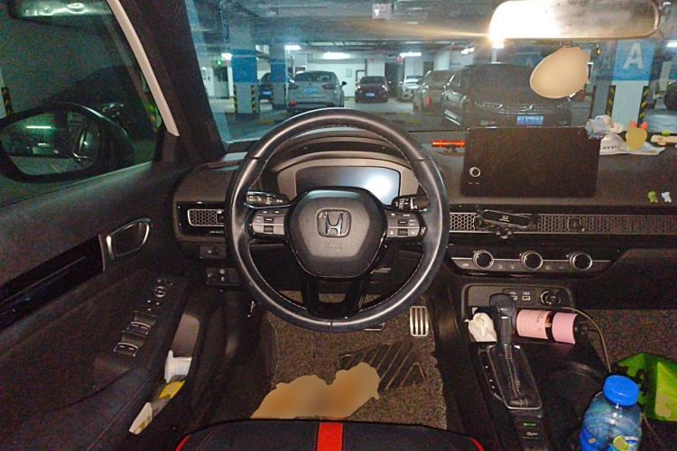 Used Honda Civic 2022 240TURBO CVT Dynamic Edition Steering Wheel