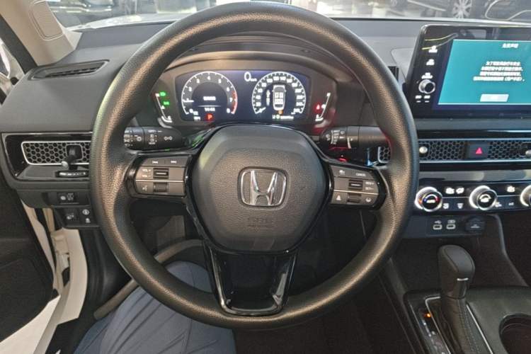 Used Honda Civic 2022 240TURBO CVT Dynamic Edition Steering Wheel
