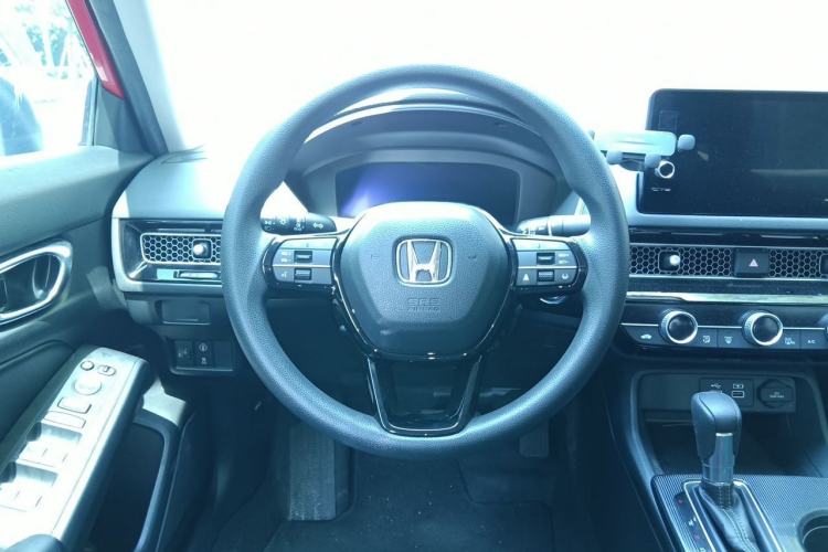 Used Honda Civic 2022 240TURBO CVT Dynamic Edition Steering Wheel